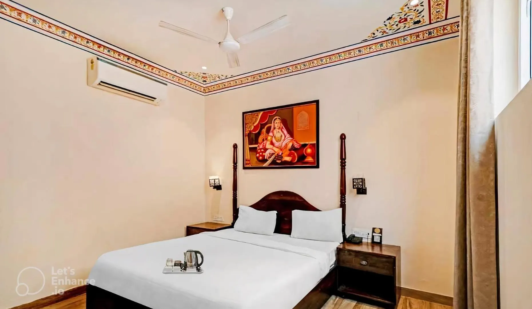 Hotel Sahibs Royal Ville - Near Taj Mahal Agra  India